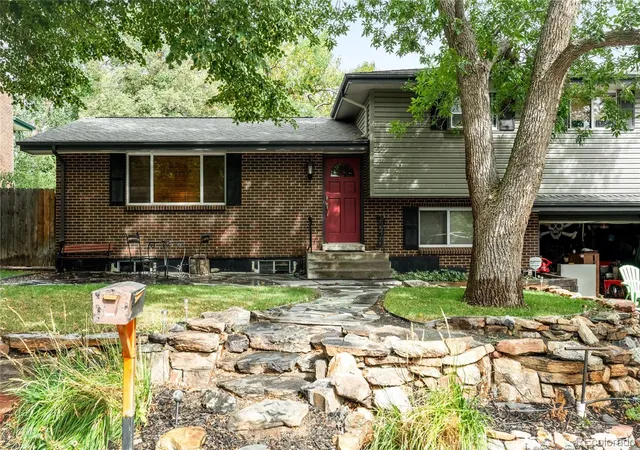 Photo 2 of Single family home for sale at 6612 Welch Ct, Arvada, CO 80004 | MLS# 7644693 | Listing updated on 2026-10-08