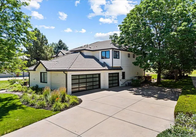 Photo 1 of Mansion for sale at 15 Glenmoor Cir, Englewood, CO 80113 | MLS# IR1067607 | Listing updated on 2026-09-04