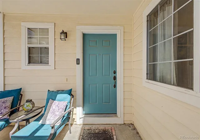 Photo 2 of Townhouse for sale at 8350 S Upham Way, Littleton, CO 80128 | MLS# 9401626 | Listing updated on 2026-09-29