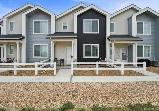 Townhouse for sale at 500 S Denver Ave #17C, Fort Lupton, CO 80621 | MLS# 3926403