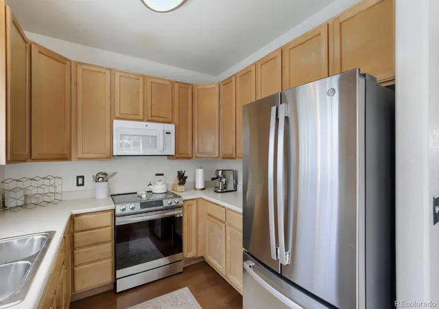 Photo 4 of Single family home for sale at 16931 E Wyoming Dr, Aurora, CO 80017 | MLS# 7386784 | Listing updated on 2026-10-27
