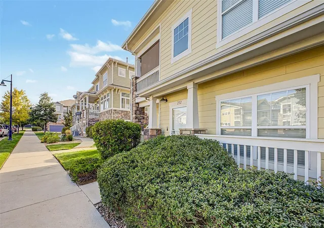 Listing Photo 5 - Condo for sale in building located at 9489 Ashbury Cir, Parker, CO 80134 - Unit #202