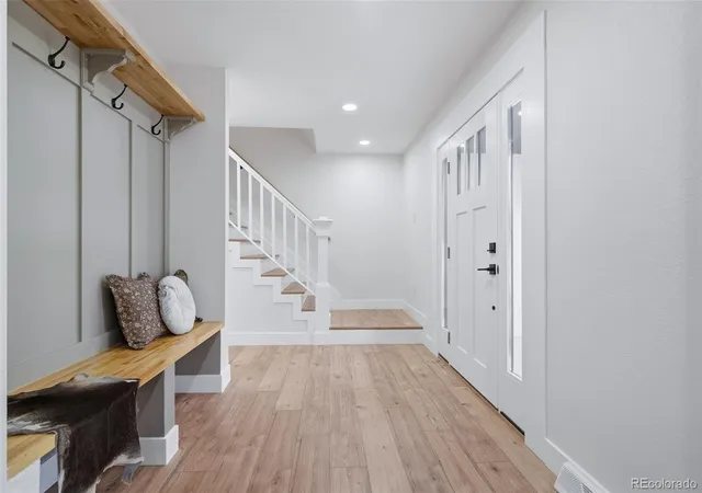 Photo 2 of Single family home for sale at 5126 W Fremont, Littleton, CO 80128 | MLS# 7160158 | Listing updated on 2026-09-05