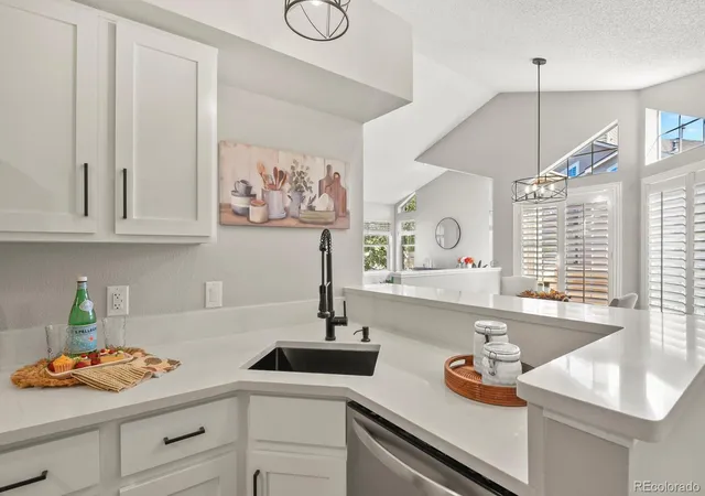 Listing Photo 4 - Condo for sale in building located at 4760 S Wadsworth Blvd, Littleton, CO 80123 - Unit #D207