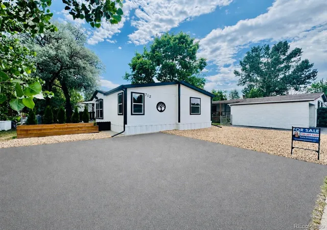 Photo 1 of Manufactured home for sale at 712 Oriole Dr, Lafayette, CO 80026 | MLS# 7624069 | Listing updated on 2026-09-01