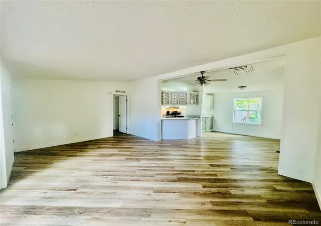 Photo 4 of Manufactured home for sale at 712 Oriole Dr, Lafayette, CO 80026 | MLS# 7624069 | Listing updated on 2026-09-01
