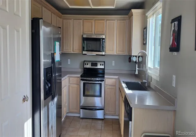 Photo 3 of Single family home for sale at 12137 Hudson Ct, Thornton, CO 80241 | MLS# 7529814 | Listing updated on 2026-09-21