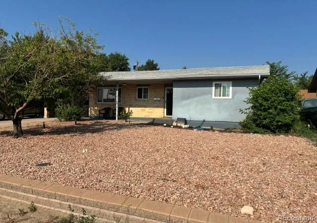 Photo 2 of Single family home for sale at 15 Solar Dr, Pueblo, CO 81005 | MLS# 8602479 | Listing updated on 2026-08-31
