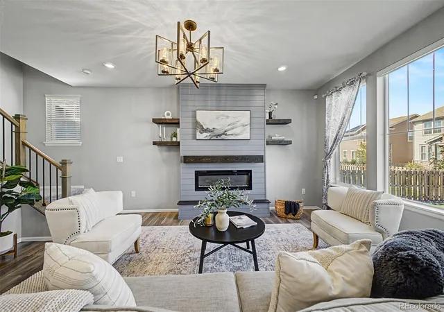 Photo 2 of Single family home for sale at 423 N Patsburg St, Aurora, CO 80018 | MLS# 7037467 | Listing updated on 2026-09-23
