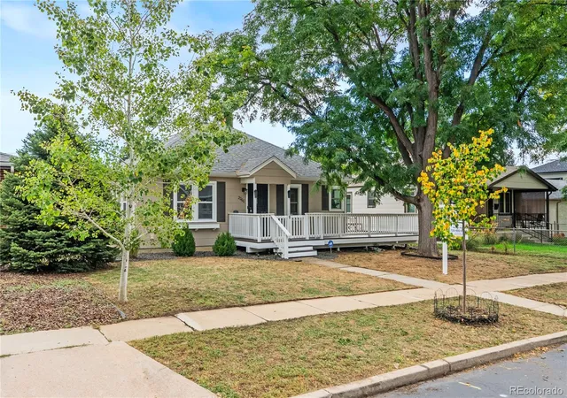 Photo 2 of Single family home for sale at 2260 Gray St, Edgewater, CO 80214 | MLS# 2190181 | Listing updated on 2026-09-24