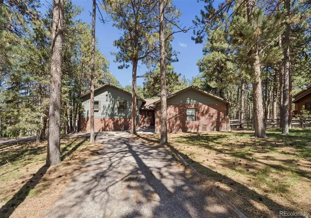 Photo 1 of Single family home for sale at 17950 New London Rd, Monument, CO 80132 | MLS# 7147106 | Listing updated on 2026-10-07