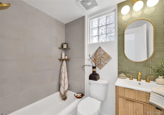 Photo 4 of Condo for sale at 3082 Umatilla St #B, Denver, CO 80211 | MLS# 8842726 | Listing updated on 2026-09-27