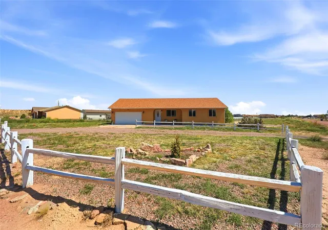 Photo 3 of Single family home for sale at 1218 E Onizuka Ln, Pueblo, CO 81007 | MLS# 2031354 | Listing updated on 2026-09-21