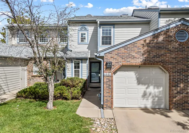 Photo 2 of Townhouse for sale at 6883 S Dover Way, Littleton, CO 80128 | MLS# 5517193 | Listing updated on 2026-09-04