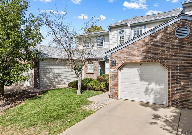 Photo 3 of Townhouse for sale at 6883 S Dover Way, Littleton, CO 80128 | MLS# 5517193 | Listing updated on 2026-09-04