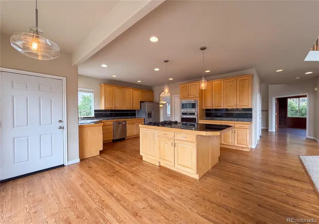 Photo 2 of Single family home for sale at 1138 Wyndemere Cir, Longmont, CO 80504 | MLS# 2615422 | Listing updated on 2026-09-17