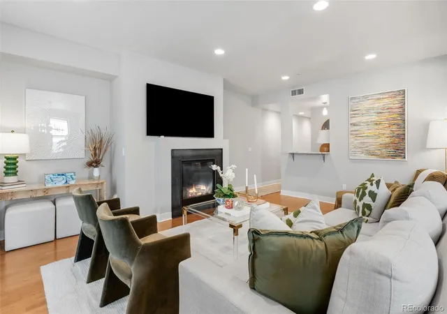 Photo 1 of Condo for sale at 360 S Lafayette St #101, Denver, CO 80209 | MLS# 6540020 | Listing updated on 2026-09-20