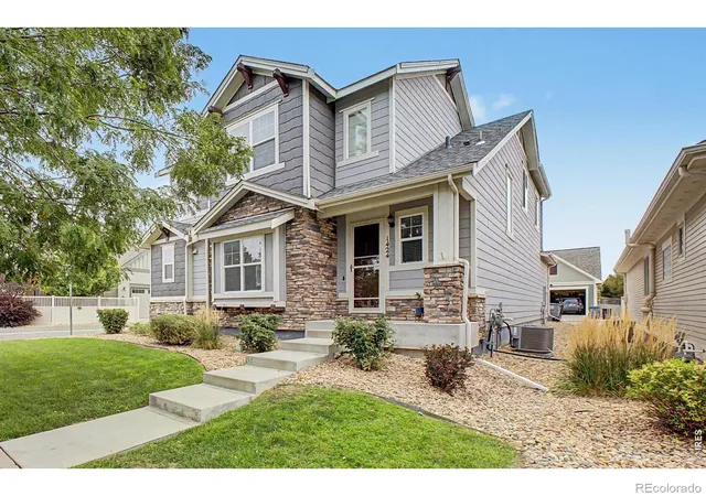 Photo 1 of Single family home for sale at 1424 Bluemoon Dr, Longmont, CO 80504 | MLS# IR1067659 | Listing updated on 2026-09-23