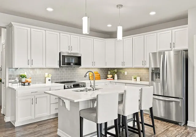 Photo 3 of Single family home for sale at 7266 S Robertsdale Way, Aurora, CO 80016 | MLS# 8257413 | Listing updated on 2026-09-27