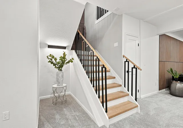 Photo 3 of Single family home for sale at 7266 S Robertsdale Way, Aurora, CO 80016 | MLS# 8257413 | Listing updated on 2026-09-27