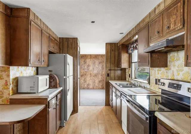 Photo 4 of Manufactured home for sale at 205 N Murray, Colorado Springs, CO 80916 | MLS# 3241730 | Listing updated on 2026-09-21