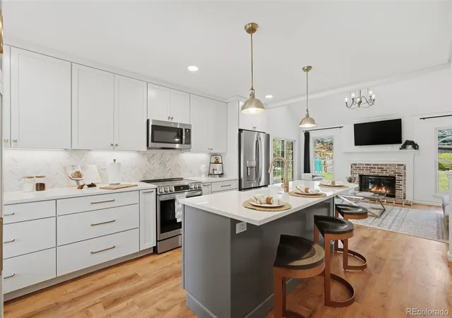 Photo 4 of Single family home for sale at 8512 Union Cir, Arvada, CO 80005 | MLS# 8343315 | Listing updated on 2026-09-24
