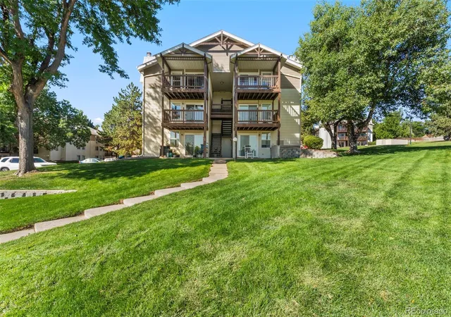 Listing Photo 3 - Condo for sale in building located at 17351 E Mansfield Ave, Aurora, CO 80013 - Unit #432L