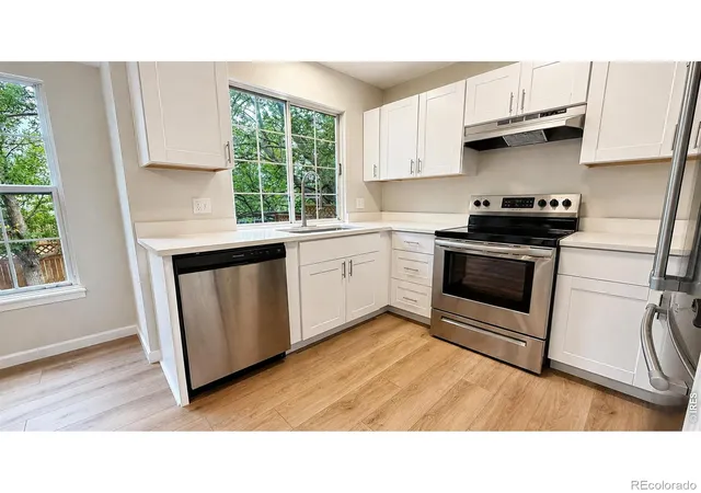Photo 3 of Single family home for sale at 654 W Sandbar Cir, Louisville, CO 80027 | MLS# IR1067702 | Listing updated on 2026-10-06