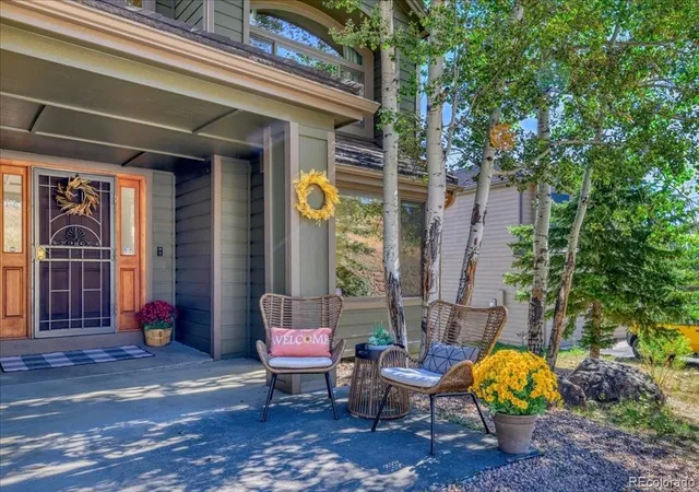 Photo 2 of Single family home for sale at 24037 Deer Valley Rd, Golden, CO 80401 | MLS# 9290775 | Listing updated on 2026-09-28