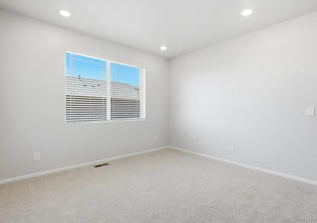 Photo 4 of Single family home for sale at 17577 E 89th Way, Commerce City, CO 80022 | MLS# 6912415 | Listing updated on 2026-10-09