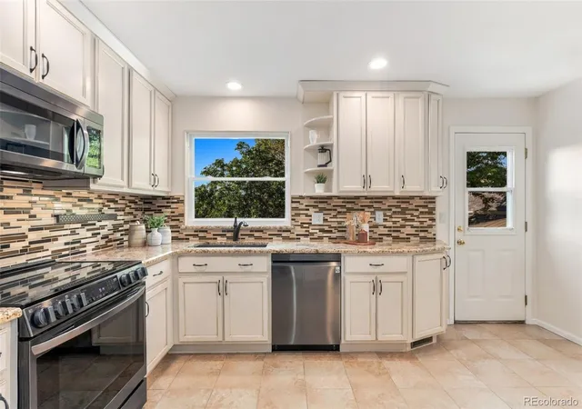 Photo 3 of Single family home for sale at 4475 S Braun Way, Morrison, CO 80465 | MLS# 2682238 | Listing updated on 2026-09-14