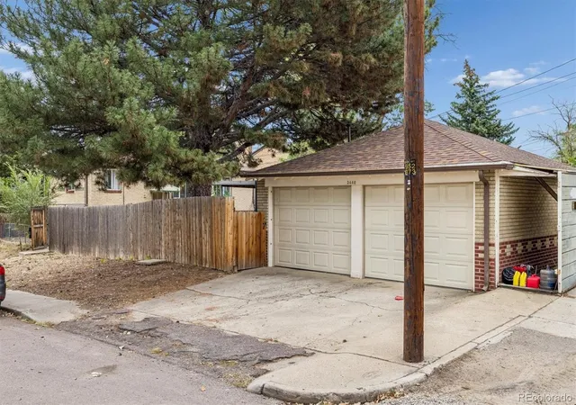 Photo 2 of Single family home for sale at 3440 Zenobia St, Denver, CO 80212 | MLS# 2850105 | Listing updated on 2026-10-05