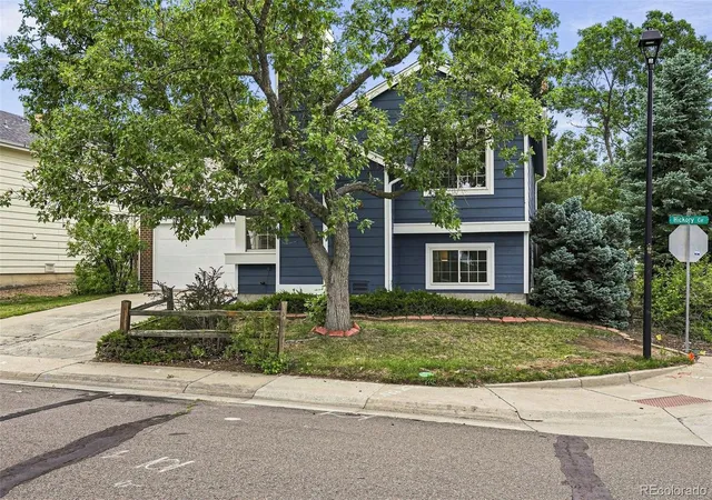 Photo 3 of Single family home for sale at 9269 Hickory Cir, Highlands Ranch, CO 80126 | MLS# 4960076 | Listing updated on 2026-09-24