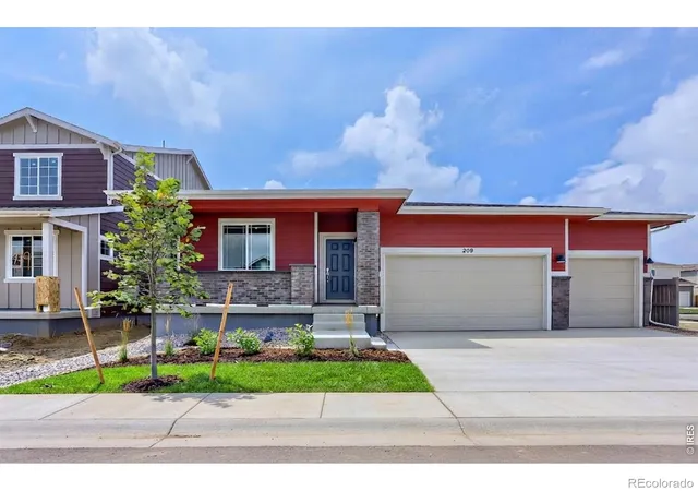 Photo 1 of Single family home for sale at 209 Sugar Beet Ln, Berthoud, CO 80513 | MLS# IR1067749 | Listing updated on 2026-09-27