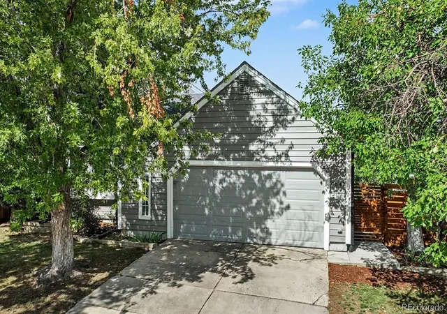 Single family home for sale at 9647 W Elmhurst Pl, Littleton, CO 80128 | MLS# 4701496