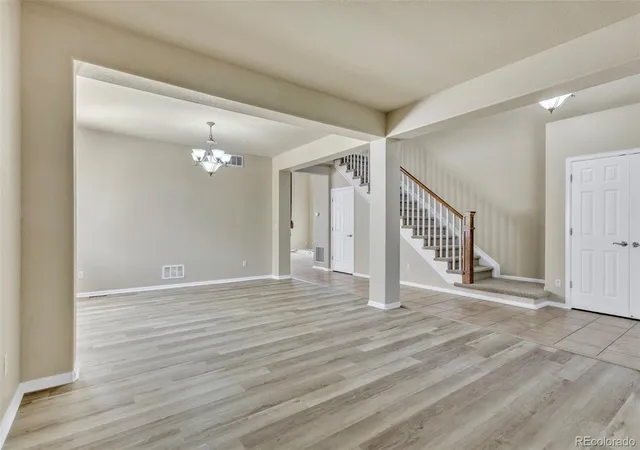 Photo 4 of Single family home for sale at 10383 Knollside Dr, Parker, CO 80134 | MLS# 3948915 | Listing updated on 2026-10-06