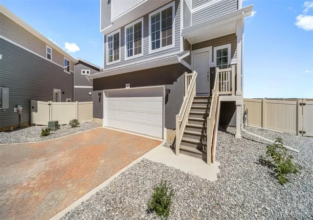 Photo 2 of Single family home for sale at 3387 Pearwood Dr, Johnstown, CO 80534 | MLS# 6242417 | Listing updated on 2026-10-03