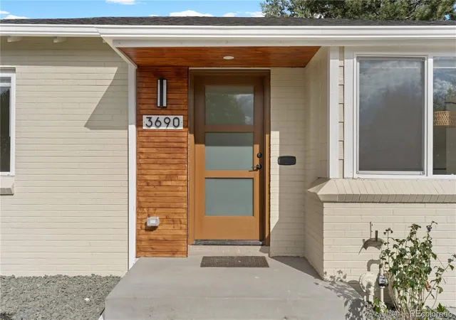 Photo 2 of Single family home for sale at 3690 Newport St, Denver, CO 80207 | MLS# 9225514 | Listing updated on 2026-09-13