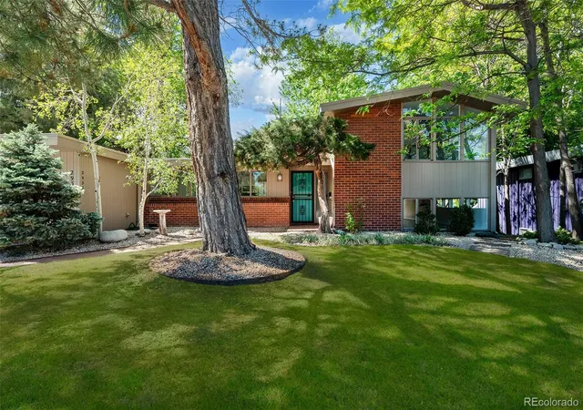 Photo 2 of Single family home for sale at 2935 S Lafayette Dr, Englewood, CO 80113 | MLS# 7607220 | Listing updated on 2026-10-03