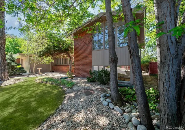 Photo 4 of Single family home for sale at 2935 S Lafayette Dr, Englewood, CO 80113 | MLS# 7607220 | Listing updated on 2026-10-03