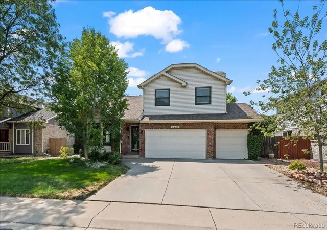 Photo 1 of Single family home for sale at 2431 Maplewood Cir, Longmont, CO 80503 | MLS# 7836444 | Listing updated on 2026-10-16