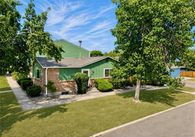 Photo 1 of Townhouse for sale at 412 S Balsam St, Lakewood, CO 80226 | MLS# 3728702 | Listing updated on 2026-09-20