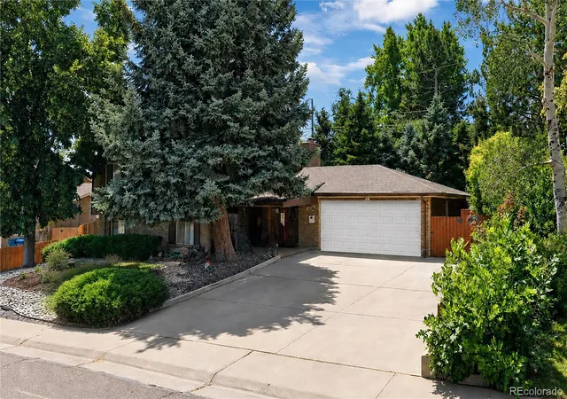 Photo 2 of Single family home for sale at 13782 W Dakota Ave, Lakewood, CO 80228 | MLS# 3104219 | Listing updated on 2026-10-07