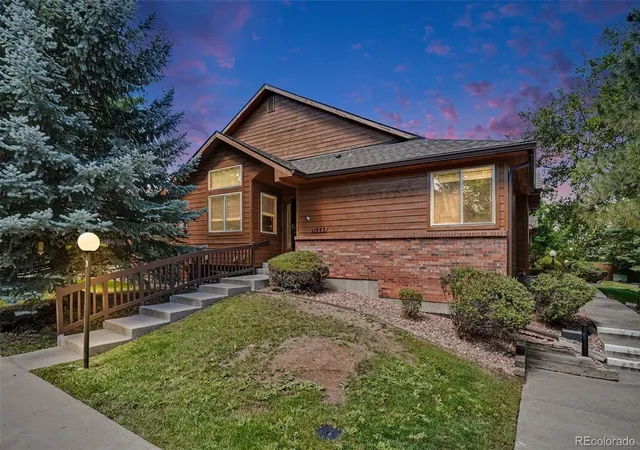 Listing Photo 2 - Condo for sale in building located at 11845 W 66th Pl, Arvada, CO 80004 - Unit #A