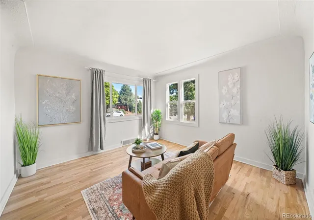 Photo 4 of Single family home for sale at 4515 S Delaware St, Englewood, CO 80110 | MLS# 5220317 | Listing updated on 2026-09-04
