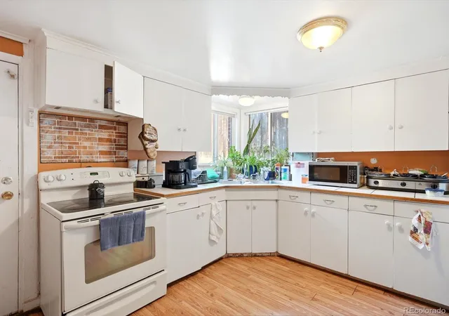 Photo 3 of Single family home for sale at 2732 W 37th Avenue, Denver, CO 80211 | MLS# 1609631 | Listing updated on 2026-09-13