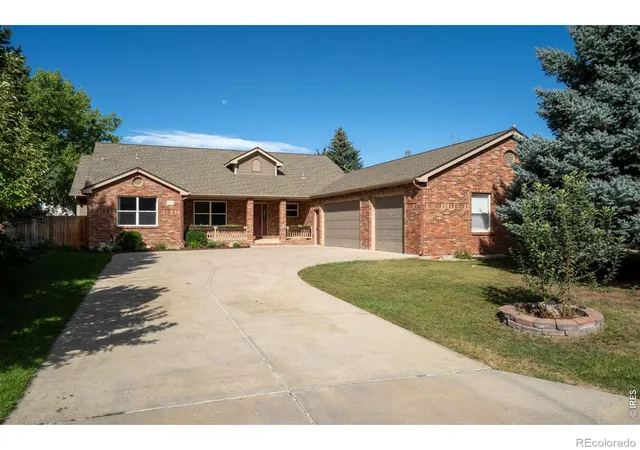 Photo 2 of Single family home for sale at 2029 Breckenridge Dr, Berthoud, CO 80513 | MLS# IR1067844 | Listing updated on 2026-09-28