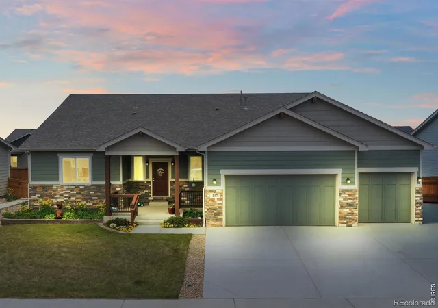 Photo 1 of Single family home for sale at 257 Hillspire Dr, Windsor, CO 80550 | MLS# IR1067855 | Listing updated on 2026-10-07