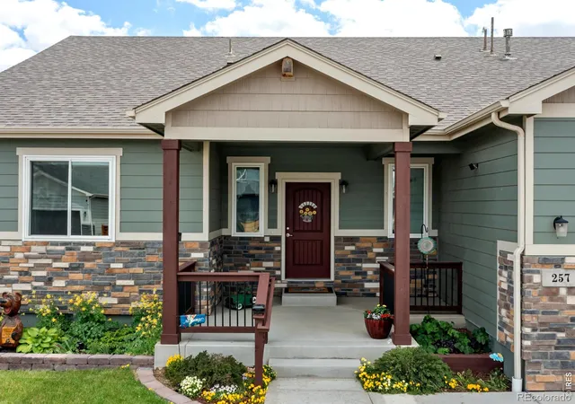Photo 2 of Single family home for sale at 257 Hillspire Dr, Windsor, CO 80550 | MLS# IR1067855 | Listing updated on 2026-10-07