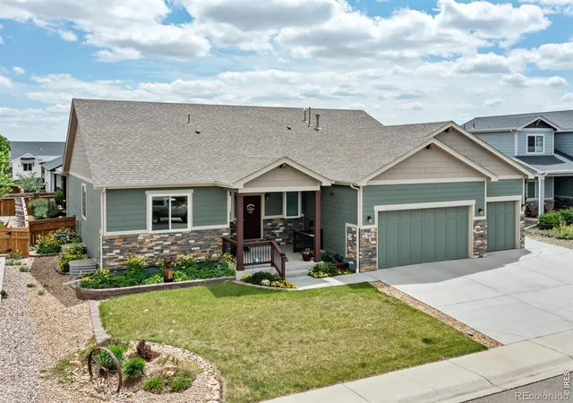Photo 3 of Single family home for sale at 257 Hillspire Dr, Windsor, CO 80550 | MLS# IR1067855 | Listing updated on 2026-10-07
